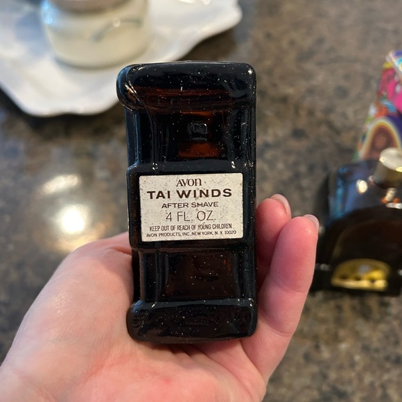 Avon After Shave Piano Decanter Tai Winds and Remember When Radio Decanter Spicy - Picture 8 of 13